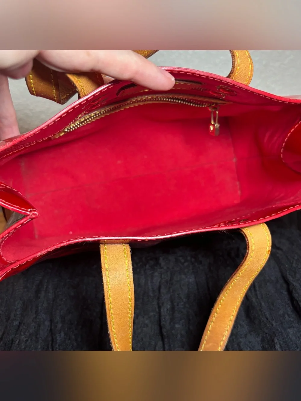 Louis Vuitton Reade PM Red Monogram Vernis Tote Bag Vintage 2003 Authentic